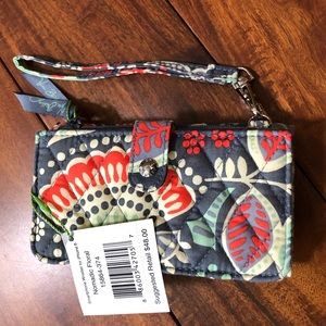 Vera Bradley Wristlet Nomadic Floral (NWT)